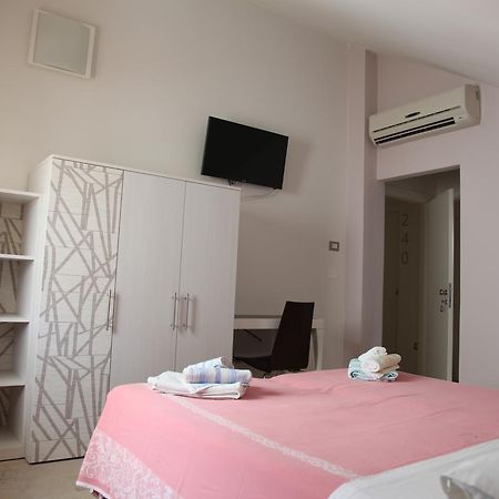 Hotel Silver Rimini Eksteriør bilde
